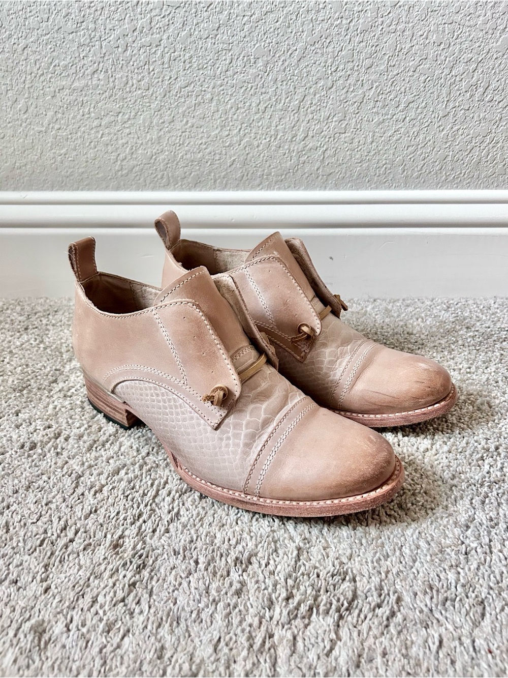 Freebird Mabel Western Leather Oxford Size 9 Taupe